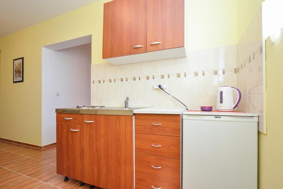 Sreca Apartment Near Beach With Bbq Bibinje Exterior foto