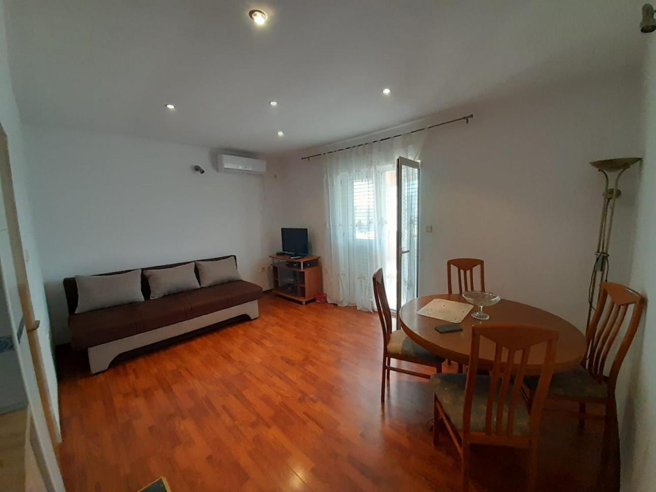 Sreca Apartment Near Beach With Bbq Bibinje Quarto foto